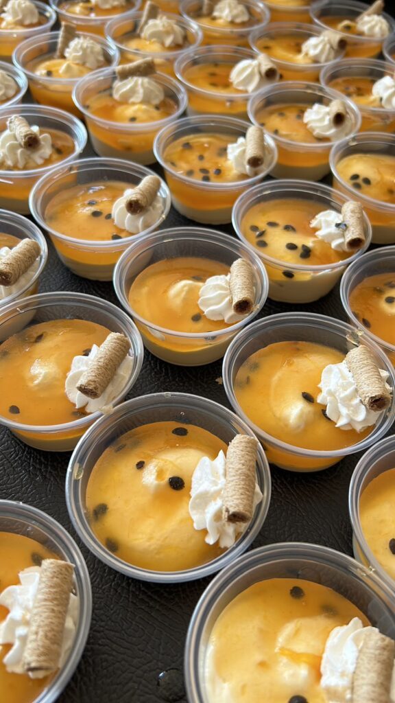 Postres de maracuyá en Kaas Eventos
